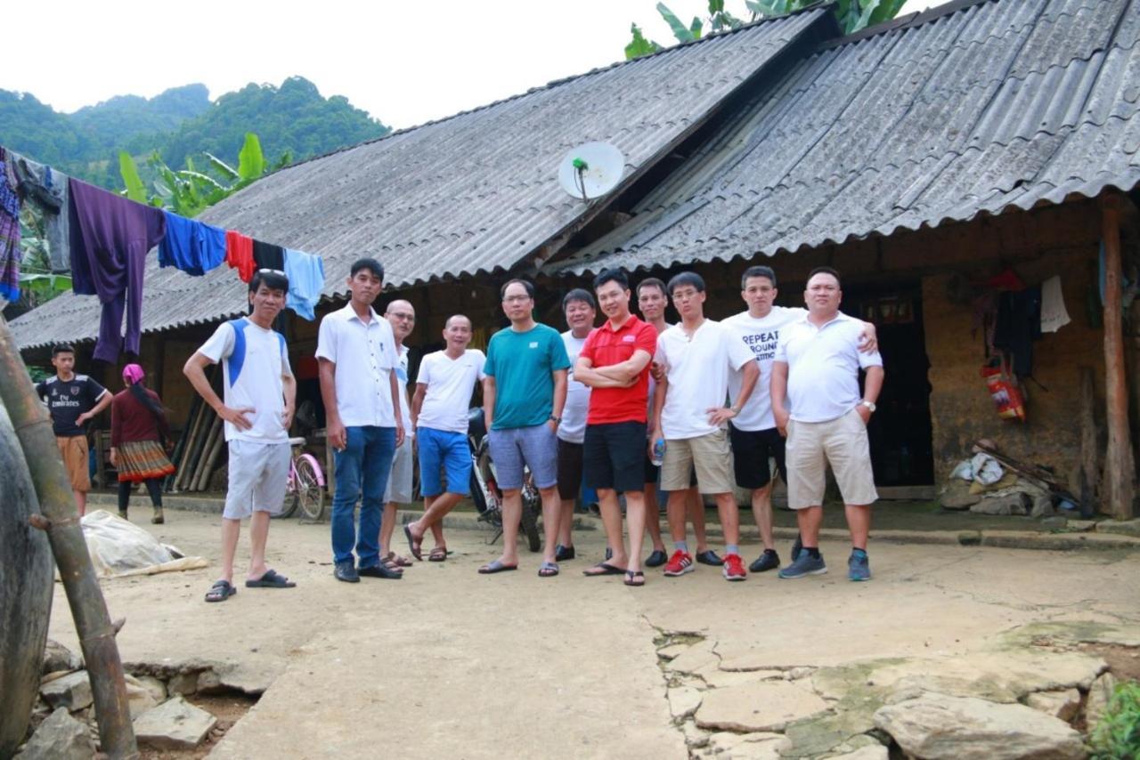 Flower Hmong Homestay Bac Ha  Luaran gambar