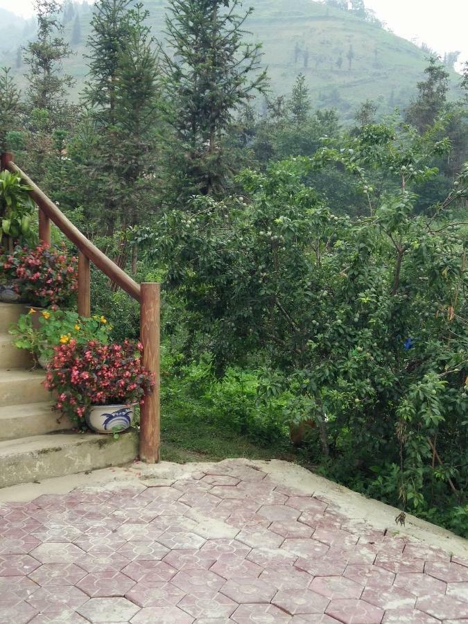 Flower Hmong Homestay Bac Ha  Luaran gambar