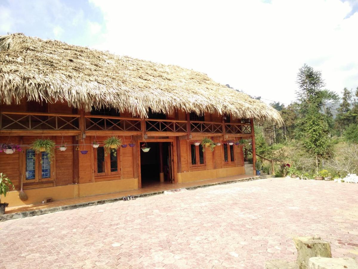 Flower Hmong Homestay Bac Ha  Luaran gambar